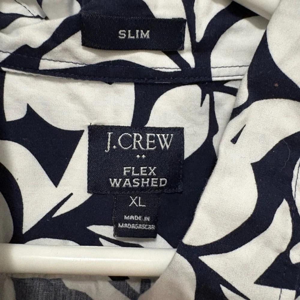 *J. Crew Navy and White Hawaiian Floral Men's Slim Short Sleeve XL Shirt #IR